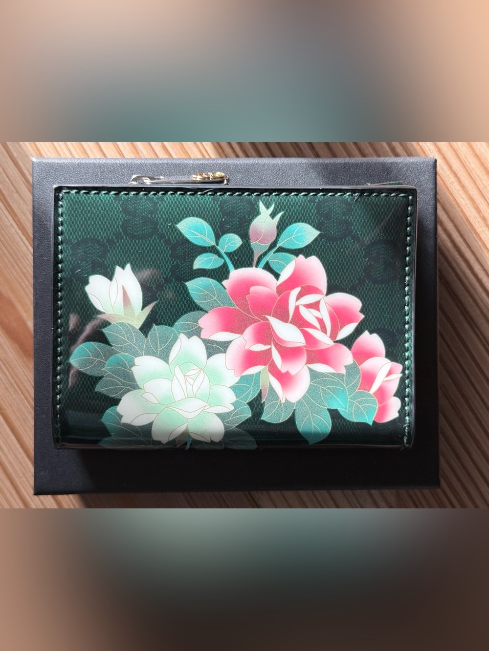 Gucci x Ando Cloisonné Japan Exclusive Wallet Authentic New